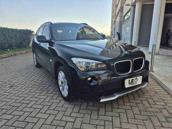 BMW X1 2.0 16V GASOLINA SDRIVE18I 4P AUTOMÁTICO BMW X1 2.0 16V GASOLINA SDRIVE18I 4P AUTOMÁTICO